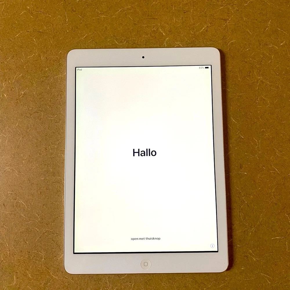 LIKE NEW IPad. Gently used